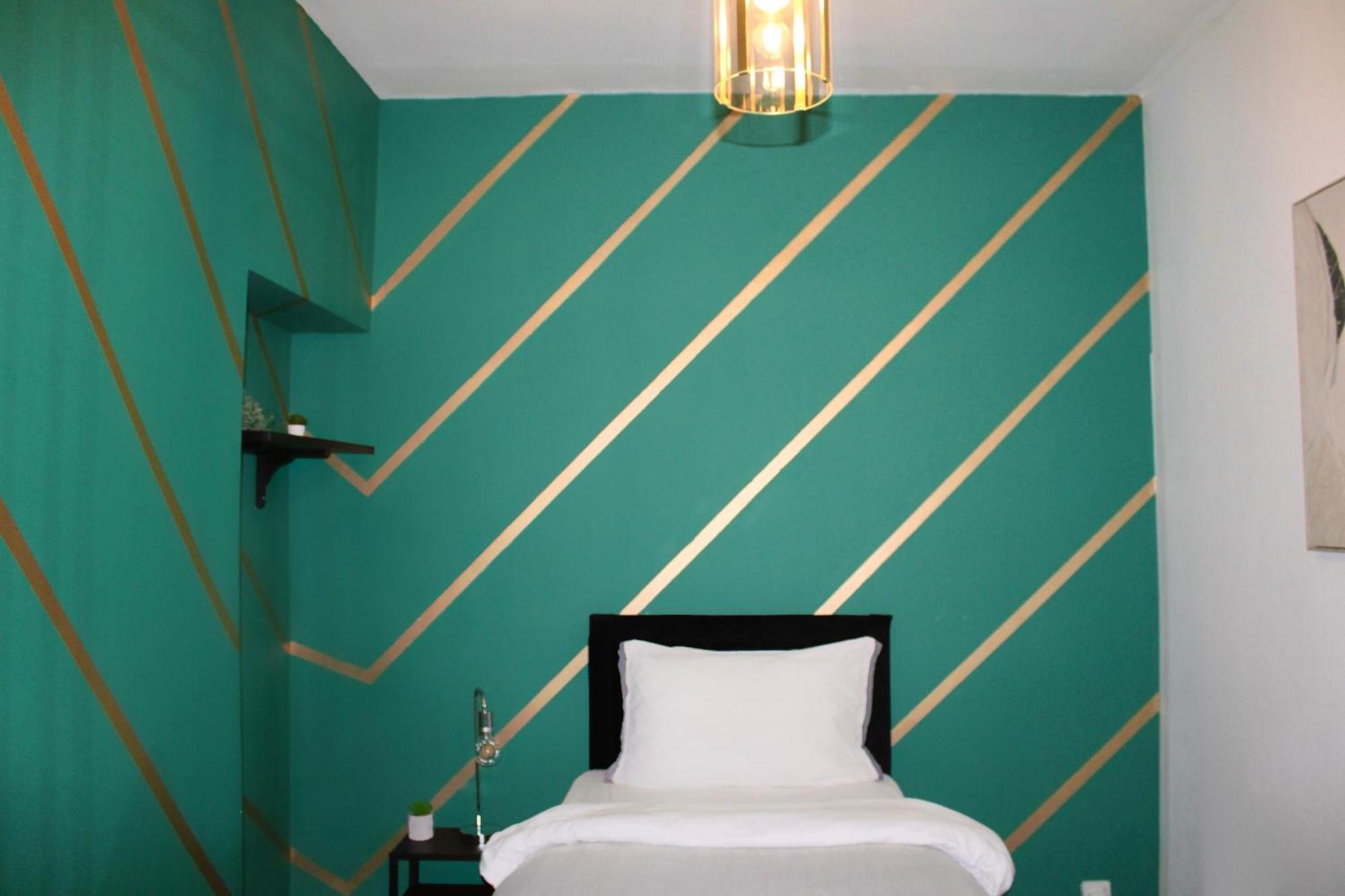 Stylish Near Etihad Stadium Holiday home Manchester